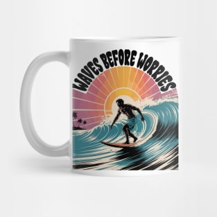 Waves Before Worries Design – Retro Surf Sunset Graphic Tee Mug